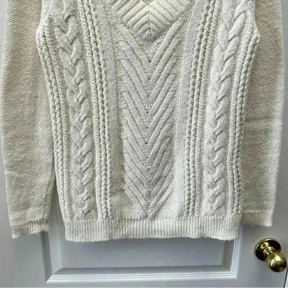 Ricki’s Cable Knit Sweater V-Neck Soft Pullover Fisherman Ivory Cream Small - Picture 8 of 15